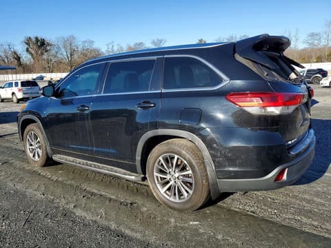 2018 Toyota Highlander, VIN 5TDKZRFH2JS543140. Фото 2 з 6 з аукціону Copart. Каталог авто зі США OpenDataCar.