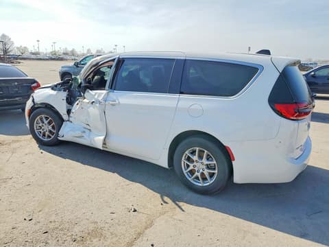 2026 Chrysler Pacifica, VIN 2C4RC1BG9TR155512. Фото 2 з 6 з аукціону Copart. Каталог авто зі США OpenDataCar.