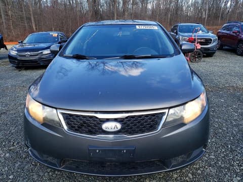 2013 Kia Forte, VIN KNAFU4A23D5695456. Фото 5 з 6 з аукціону Copart. Каталог авто зі США OpenDataCar.