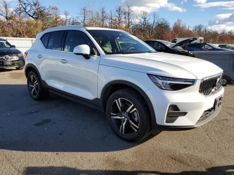 2025 Volvo XC40, VIN YV4L12UJXS2542901. Фото 4 из 6 с аукциона Copart. Каталог авто из США OpenDataCar.