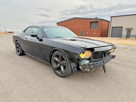 2013 Dodge Challenger, VIN 2C3CDYBT2DH682053. Фото 1 з 6 з аукціону Copart. Каталог авто зі США OpenDataCar.