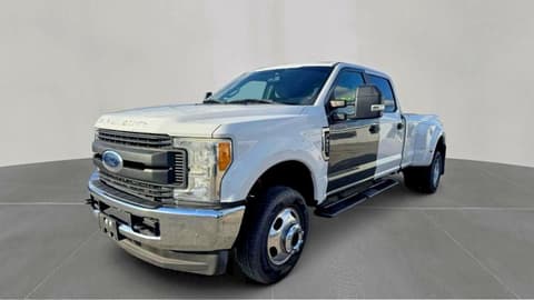 2017 Ford F-350 Super Duty, VIN 1FT8W3DT7HED16940. Фото 2 з 6 з аукціону Copart. Каталог авто зі США OpenDataCar.