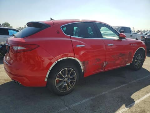 2019 Maserati Levante, VIN ZN661XUAXKX333348. Фото 3 из 6 с аукциона Copart. Каталог авто из США OpenDataCar.