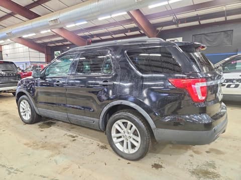 2016 Ford Explorer, VIN 1FM5K8BH8GGA54645. Фото 2 з 6 з аукціону Copart. Каталог авто зі США OpenDataCar.