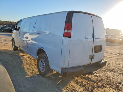 2015 Chevrolet Express 3500, VIN 1GCZGUCG3F1125967. Фото 2 з 6 з аукціону Copart. Каталог авто зі США OpenDataCar.