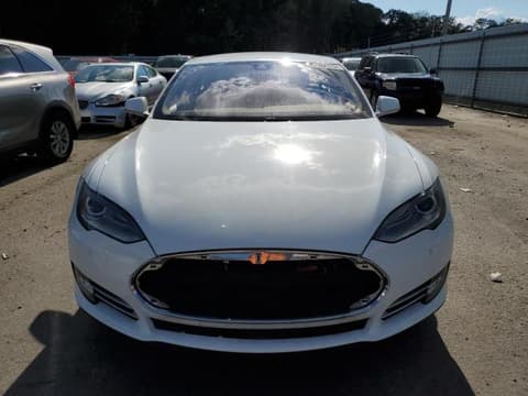 2014 Tesla Model S, VIN 5YJSA1H1XEFP55657. Фото 5 з 6 з аукціону Copart. Каталог авто зі США OpenDataCar.