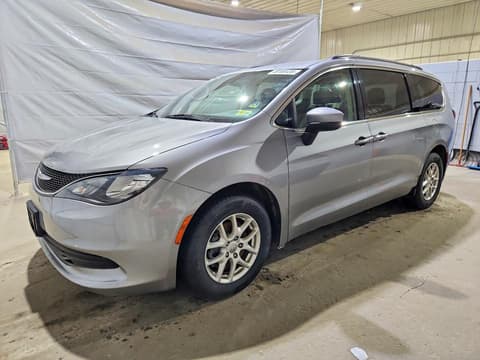 2020 Chrysler Voyager, VIN 2C4RC1DGXLR181968. Фото 1 из 6 с аукциона Copart. Каталог авто из США OpenDataCar.