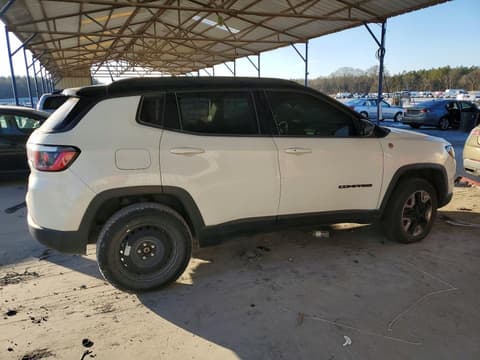 2018 Jeep Compass, VIN 3C4NJDDB3JT231226. Фото 3 з 6 з аукціону Copart. Каталог авто зі США OpenDataCar.