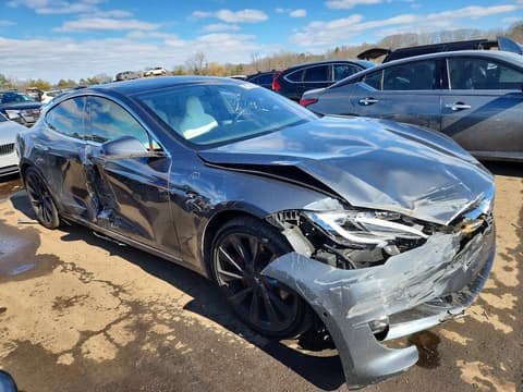 2019 Tesla Model S, VIN 5YJSA1E43KF336835. Фото 4 з 6 з аукціону Copart. Каталог авто зі США OpenDataCar.