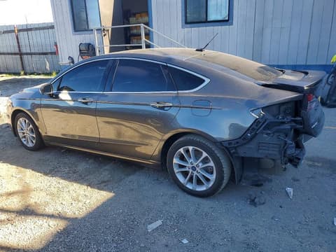 2020 Ford Fusion, VIN 3FA6P0SU1LR246359. Фото 2 з 6 з аукціону Copart. Каталог авто зі США OpenDataCar.