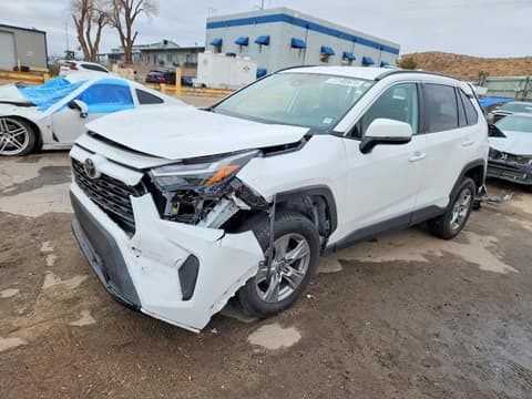 2024 Toyota RAV4, VIN 2T3W1RFV2RW326356. Фото 1 з 6 з аукціону Copart. Каталог авто зі США OpenDataCar.