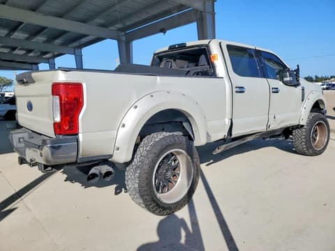 2017 Ford F-250 Super Duty, VIN 1FT7W2BT1HEB13289. Фото 3 з 6 з аукціону Copart. Каталог авто зі США OpenDataCar.