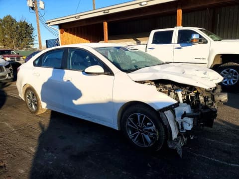 2024 Kia Forte, VIN 3KPF24AD8RE697452. Фото 4 з 6 з аукціону Copart. Каталог авто зі США OpenDataCar.