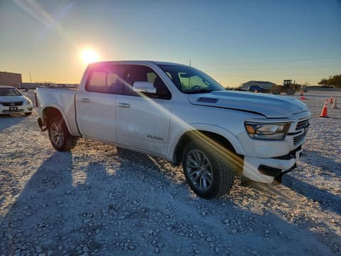 2022 Ram 1500, VIN 1C6RREJT2NN104784. Фото 4 з 6 з аукціону Copart. Каталог авто зі США OpenDataCar.