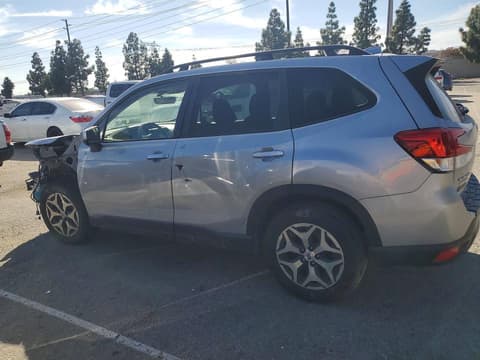 2022 Subaru Forester, VIN JF2SKAEC4NH512303. Фото 2 з 6 з аукціону Copart. Каталог авто зі США OpenDataCar.