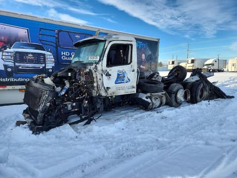 2022 Peterbilt 579, VIN 1XPBDP9X0ND792199. Zdjęcie 2 z 6 z aukcji Copart. Katalog aut z USA OpenDataCar.