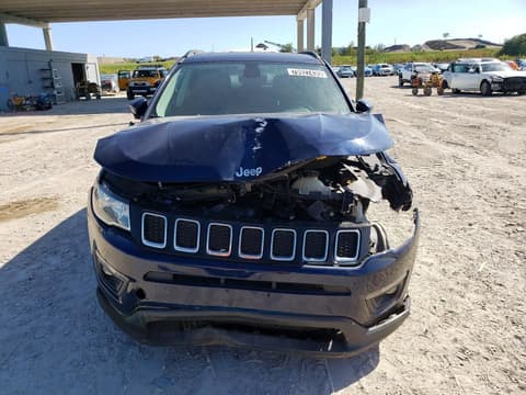 2018 Jeep Compass, VIN 3C4NJDBB9JT366407. Фото 5 з 6 з аукціону Copart. Каталог авто зі США OpenDataCar.
