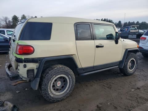 2010 Toyota FJ Cruiser, VIN JTEBU4BF8AK078162. Фото 3 з 6 з аукціону Copart. Каталог авто зі США OpenDataCar.