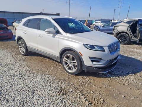 2019 Lincoln MKC, VIN 5LMCJ3D99KUL52535. Фото 4 з 6 з аукціону Copart. Каталог авто зі США OpenDataCar.