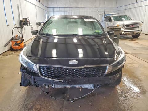 2017 Kia Forte, VIN 3KPFL4A70HE130349. Фото 5 з 6 з аукціону Copart. Каталог авто зі США OpenDataCar.