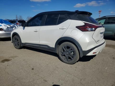 2023 Nissan Kicks, VIN 3N1CP5DV6PL497535. Фото 2 з 6 з аукціону Copart. Каталог авто зі США OpenDataCar.