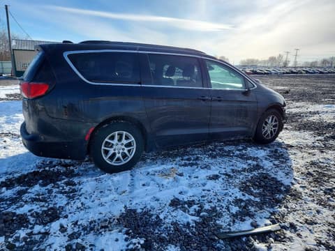 2020 Chrysler Voyager, VIN 2C4RC1DG5LR260920. Фото 3 из 6 с аукциона Copart. Каталог авто из США OpenDataCar.