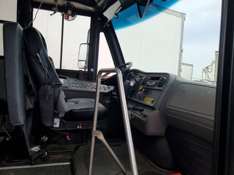 2015 Freightliner Chassis, VIN 4UZABRDT0FCFV8573. Photo 5 of 6 from Copart auction. OpenDataCar US salvage catalog.