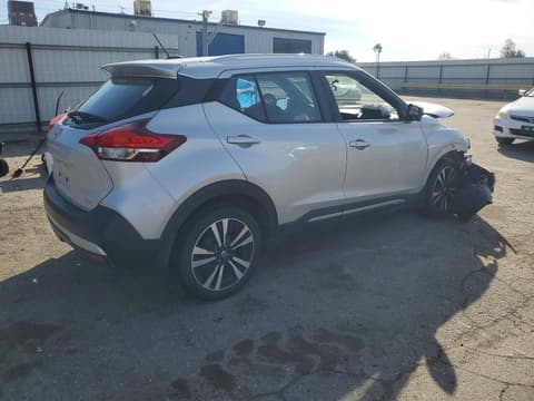 2018 Nissan Kicks, VIN 3N1CP5CU0JL521523. Фото 3 з 6 з аукціону Copart. Каталог авто зі США OpenDataCar.