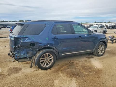 2017 Ford Explorer, VIN 1FM5K7D88HGE34920. Фото 3 з 6 з аукціону Copart. Каталог авто зі США OpenDataCar.