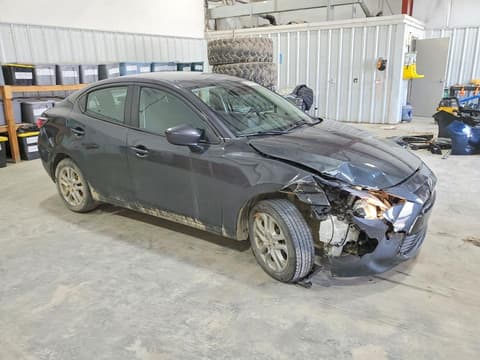 2018 Toyota Yaris, VIN 3MYDLBYVXJY317541. Фото 4 з 6 з аукціону Copart. Каталог авто зі США OpenDataCar.