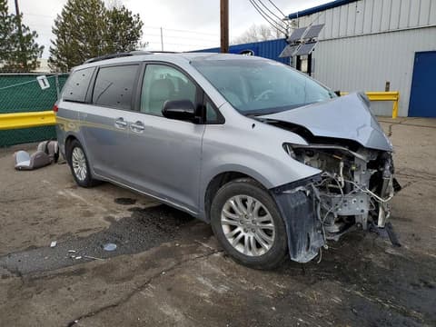 2013 Toyota Sienna, VIN 5TDYK3DC8DS385717. Фото 4 з 6 з аукціону Copart. Каталог авто зі США OpenDataCar.