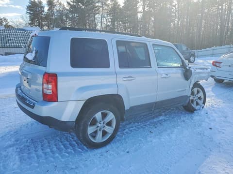 2011 Jeep Patriot, VIN 1J4NF1GB4BD202461. Фото 3 з 6 з аукціону Copart. Каталог авто зі США OpenDataCar.