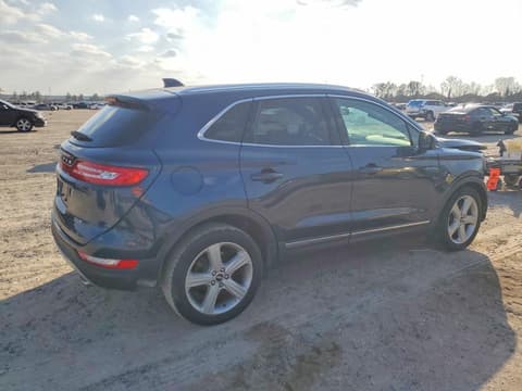 2017 Lincoln MKC, VIN 5LMCJ1C95HUL49792. Фото 3 из 6 с аукциона Copart. Каталог авто из США OpenDataCar.