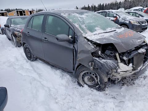 2011 Toyota Yaris, VIN JTDKT4K3XB5338333. Фото 4 з 6 з аукціону Copart. Каталог авто зі США OpenDataCar.