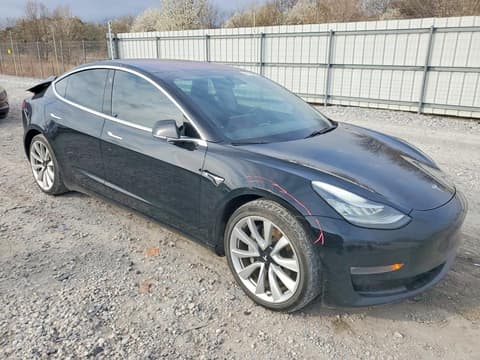 2018 Tesla Model 3, VIN 5YJ3E1EA7JF033800. Фото 4 з 6 з аукціону Copart. Каталог авто зі США OpenDataCar.