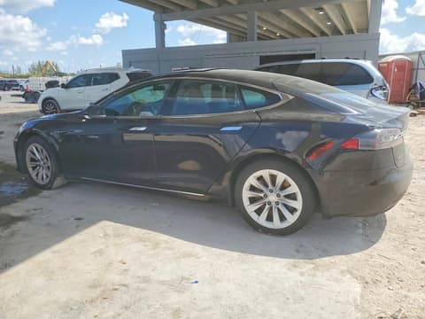 2017 Tesla Model S, VIN 5YJSA1E13HF209789. Фото 2 з 6 з аукціону Copart. Каталог авто зі США OpenDataCar.