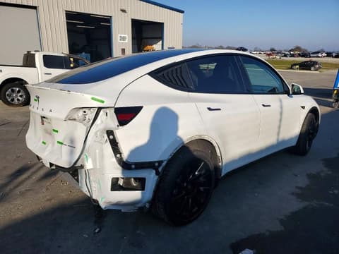 2022 Tesla Model Y, VIN 7SAYGDEE6NF550311. Photo 3 of 6 from Copart auction. OpenDataCar US salvage catalog.