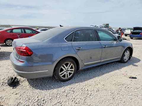 2017 Volkswagen Passat, VIN 1VWBT7A37HC063248. Фото 3 из 6 с аукциона Copart. Каталог авто из США OpenDataCar.
