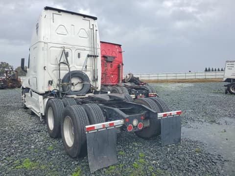 2019 Freightliner Cascadia 126, VIN 3AKJHHDR1KSJL4003. Zdjęcie 3 z 6 z aukcji Copart. Katalog aut z USA OpenDataCar.