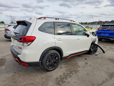 2023 Subaru Forester, VIN JF2SKAJC7PH517410. Фото 3 из 6 с аукциона Copart. Каталог авто из США OpenDataCar.