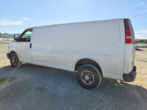 2014 Chevrolet Express 2500, VIN 1GCWGGFAXE1110487. Фото 2 з 6 з аукціону Copart. Каталог авто зі США OpenDataCar.