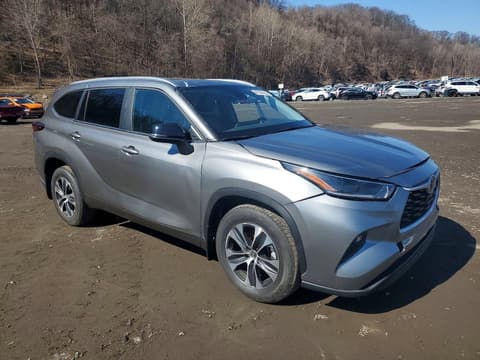 2025 Toyota Highlander, VIN 5TDKDRBH4SS587484. Фото 4 з 6 з аукціону Copart. Каталог авто зі США OpenDataCar.