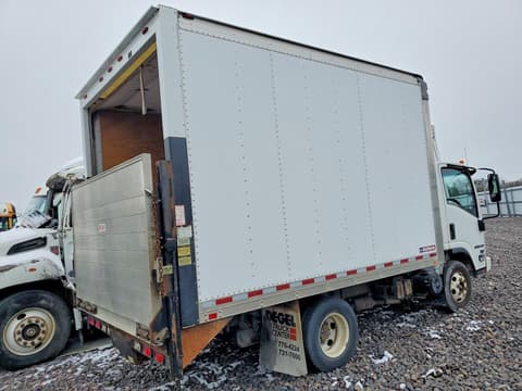 2016 Isuzu NPR, VIN 54DB4W1B8GS807201. Zdjęcie 3 z 6 z aukcji Copart. Katalog aut z USA OpenDataCar.