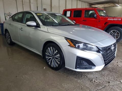 2023 Nissan Altima, VIN 1N4BL4DV1PN403324. Фото 4 з 6 з аукціону Copart. Каталог авто зі США OpenDataCar.