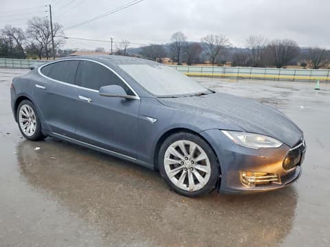 2016 Tesla Model S, VIN 5YJSA1E27GF134876. Фото 4 из 6 с аукциона Copart. Каталог авто из США OpenDataCar.