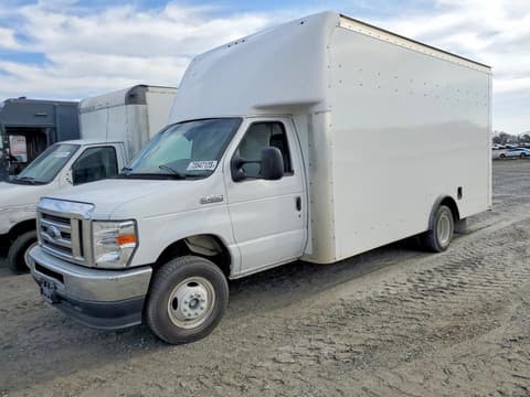 2021 Ford Econoline, VIN 1FDXE4FN6MDC01017. Фото 1 з 6 з аукціону Copart. Каталог авто зі США OpenDataCar.