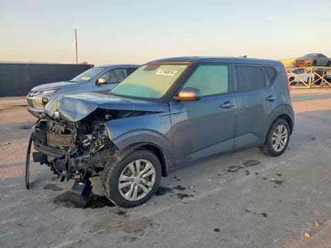 2020 Kia Soul, VIN KNDJ23AU8L7010613. Фото 1 з 6 з аукціону Copart. Каталог авто зі США OpenDataCar.