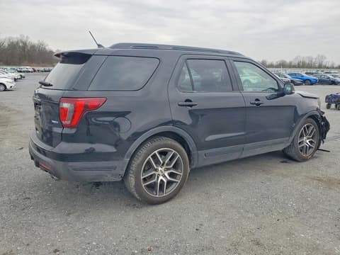 2018 Ford Explorer, VIN 1FM5K8GT2JGA11262. Фото 3 з 6 з аукціону Copart. Каталог авто зі США OpenDataCar.