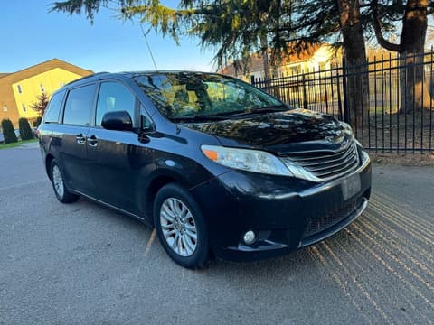 2014 Toyota Sienna, VIN 5TDYK3DC7ES496583. Фото 1 з 6 з аукціону Copart. Каталог авто зі США OpenDataCar.
