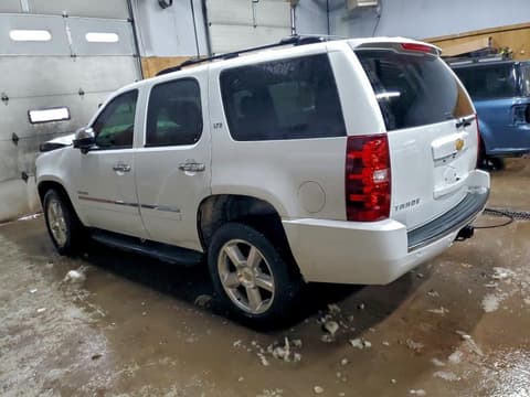 2010 Chevrolet Tahoe, VIN 1GNUKCE03AR290843. Фото 2 з 6 з аукціону Copart. Каталог авто зі США OpenDataCar.